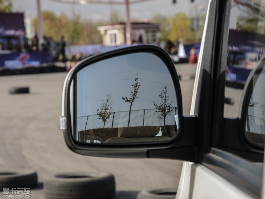 2014��ь�V80 1.5L �̄պ��A��V80L