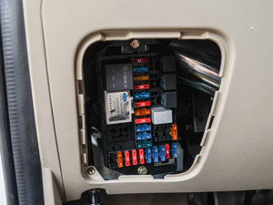 2014款1.5L 商务豪华型V80L 其它
