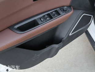 一汽吉林2016款森雅R7