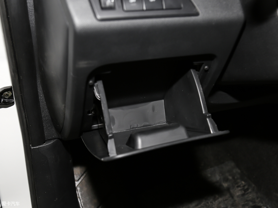 2018ɭ R7 R7C 1.6L Ԅ(dng)A