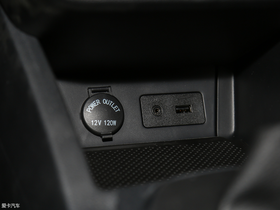 2018ɭ R7 R7C 1.6L Ԅ(dng)A