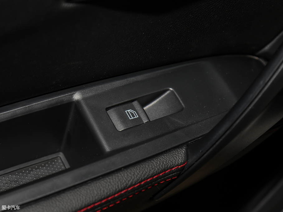 2018ɭ R7 R7C 1.6L ԄӺA