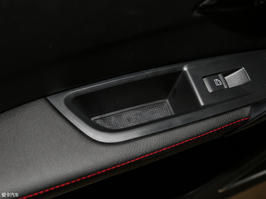 2018ɭ R7 R7C 1.6L ԄӺA