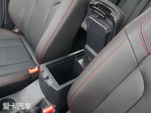 一汽吉林2018款森雅R7