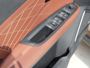 2018R7C 1.6L ք(dng)A g