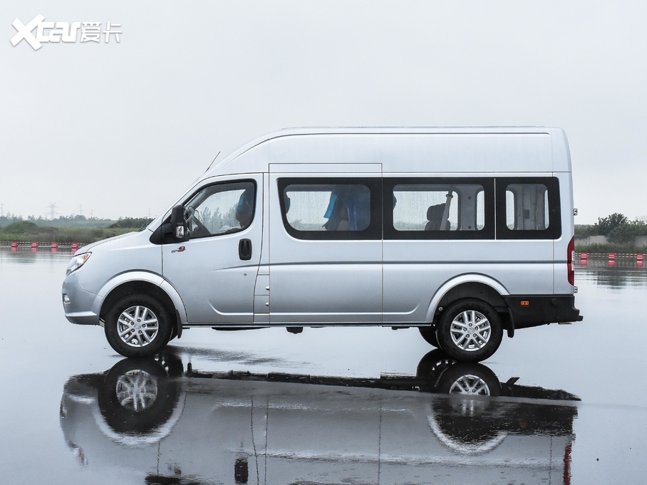 2021L(fng) 2.3T V9ǰ(q)܇LS 7 VI