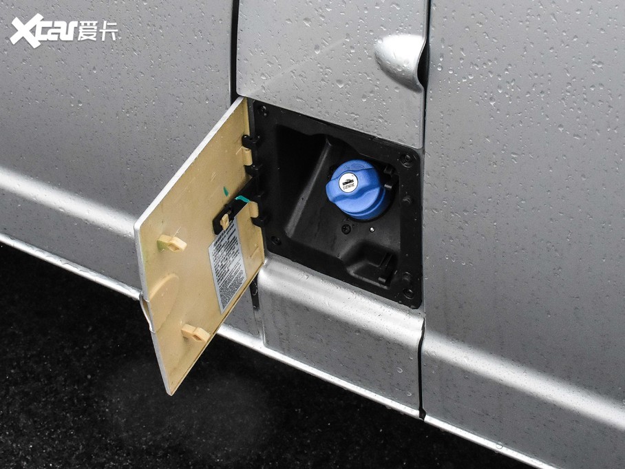 2021L(fng) 2.3T V9ǰ(q)܇(ch)L(zhng)S 7 (gu)VI