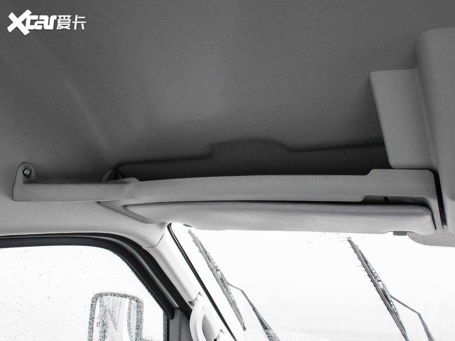 2021L(fng) 2.3T V9ǰ(q)܇LS 7 VI