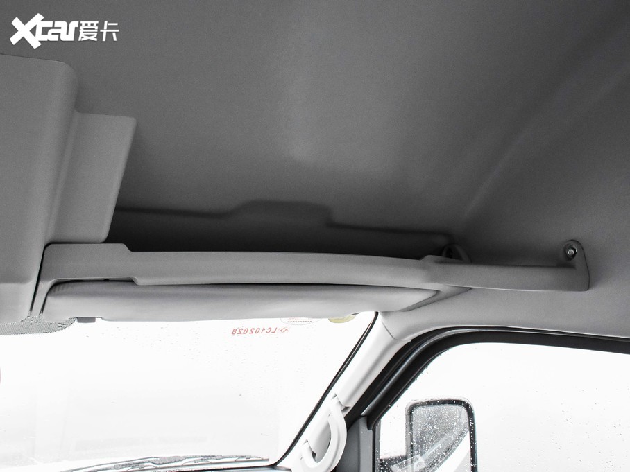 2021L(fng) 2.3T V9ǰ(q)܇LS 7 VI