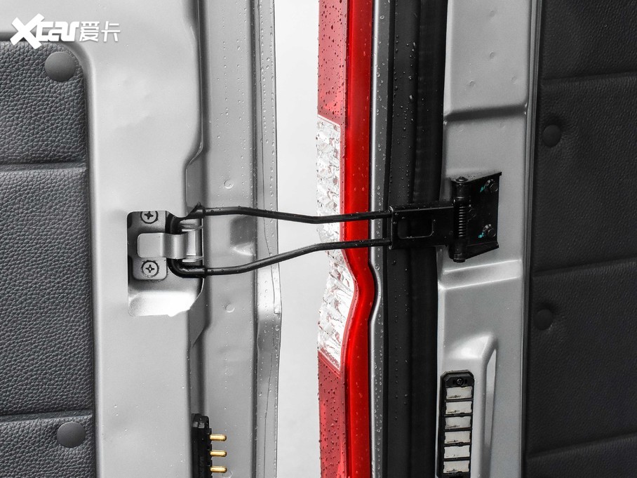 2021L(fng) 2.3T V9ǰ(q)܇L(zhng)S 7 (gu)VI