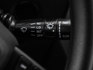 2021款2.4T V9后驱物流车极限车 国VI 中控区
