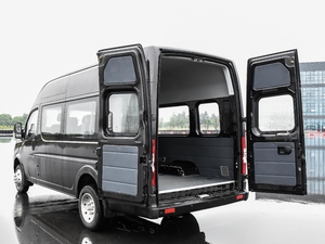 2021款2.4T V9后驱物流车极限车 国VI 空间座椅