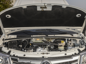 2021款2.4T V9后驱物流车长轴高顶 7座 国VI 其它