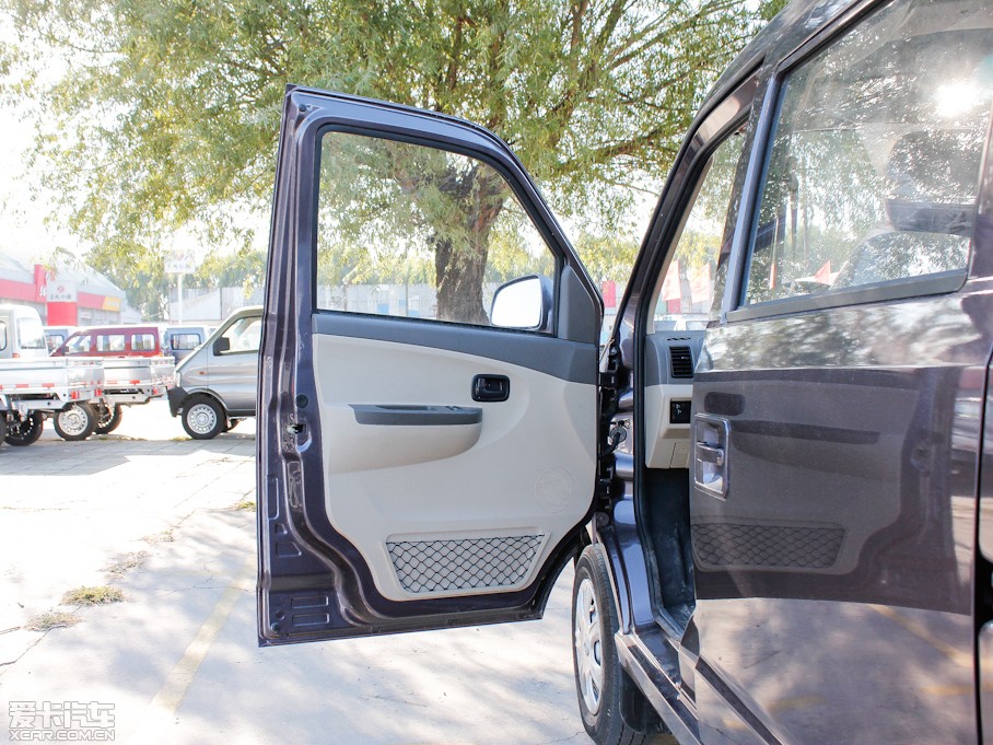 2012��L(f��ng)CV03 1.3L 7�����w���A��