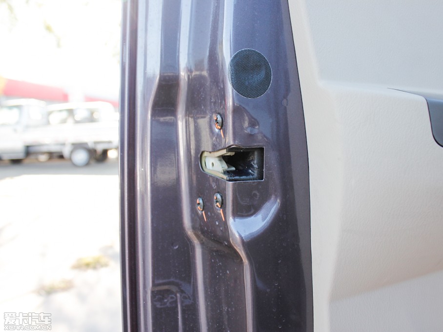 2012��LCV03 1.3L 7�����w���A��