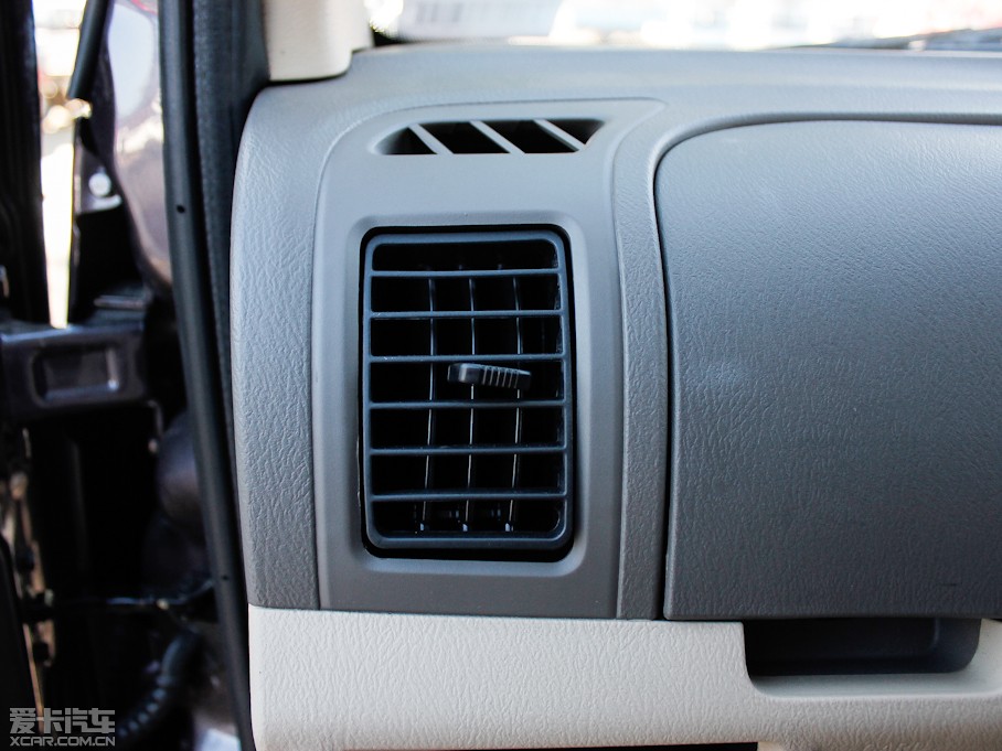 2012��LCV03 1.3L 7�����w���A��