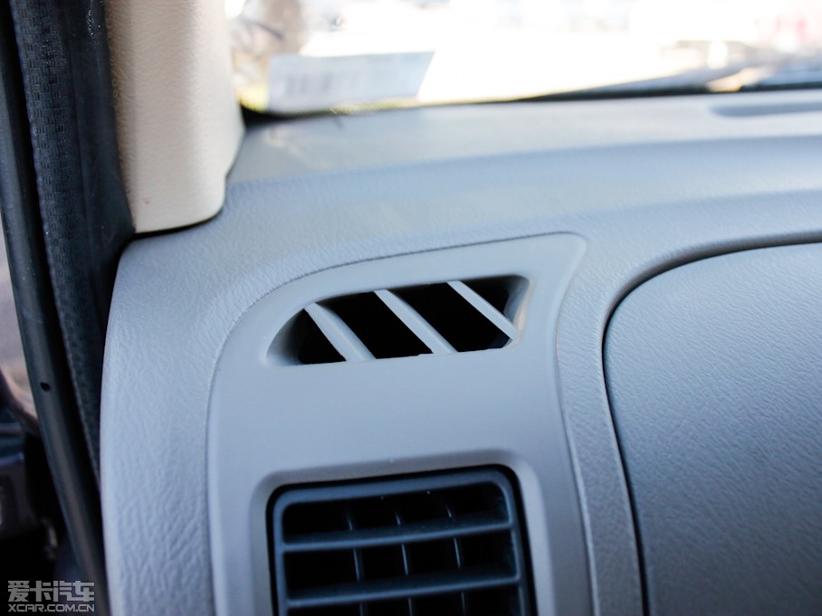 2012��LCV03 1.3L 7�����w���A��