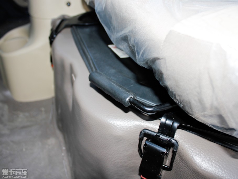 2012��LCV03 1.3L 7�����w���A��