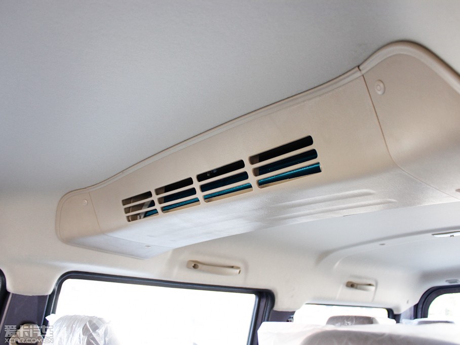 2012��LCV03 1.3L 7�����w���A��