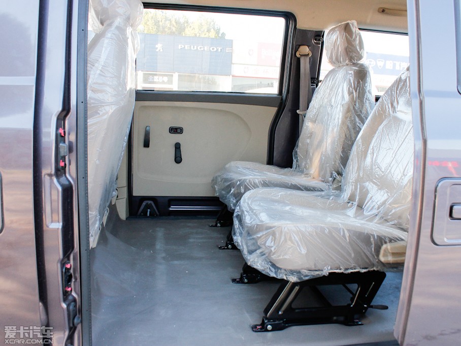 2012��LCV03 1.3L 7�����w���A��