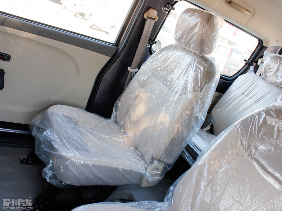 2012��LCV03 1.3L 7�����w���A��