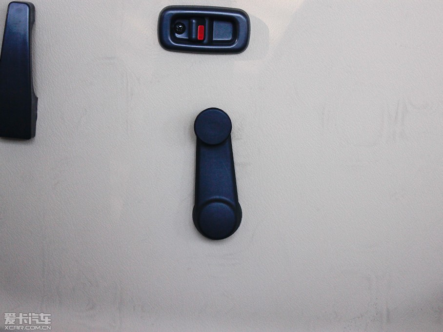 2012��LCV03 1.3L 7�����w���A��