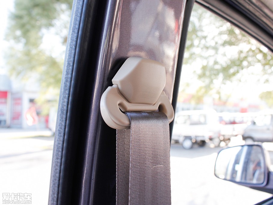 2012��LCV03 1.3L 7�����w���A��