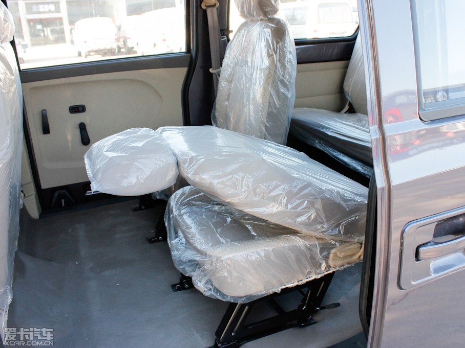 2012��LCV03 1.3L 7�����w���A��