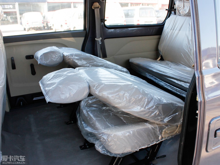 2012��LCV03 1.3L 7�����w���A��