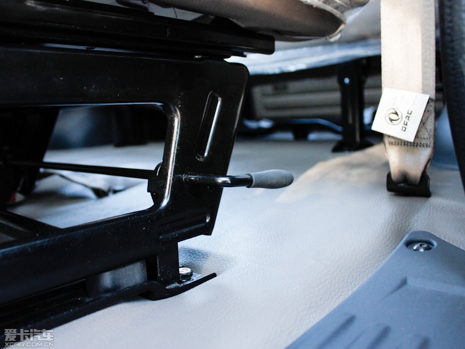 2012��LCV03 1.3L 7�����w���A��