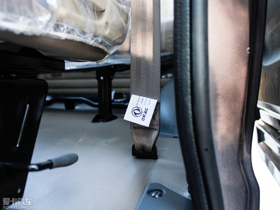 2012��LCV03 1.3L 7�����w���A��