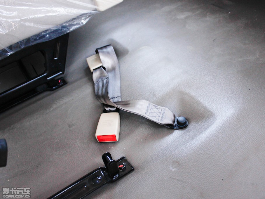 2012��LCV03 1.3L 7�����w���A��