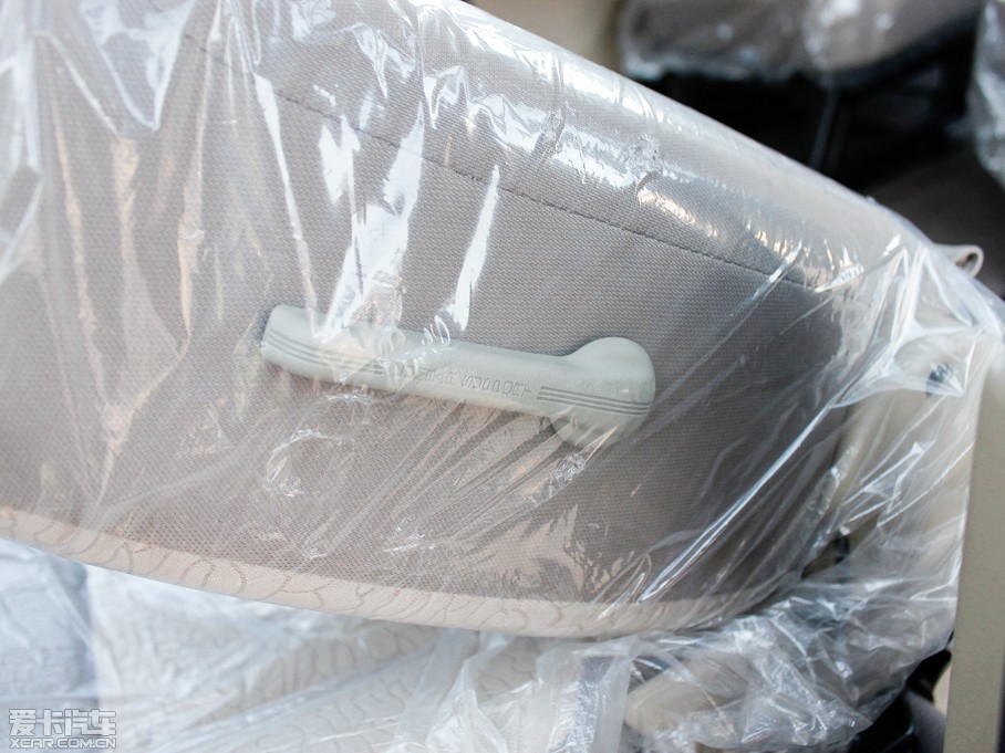 2012��LCV03 1.3L 7�����w���A��