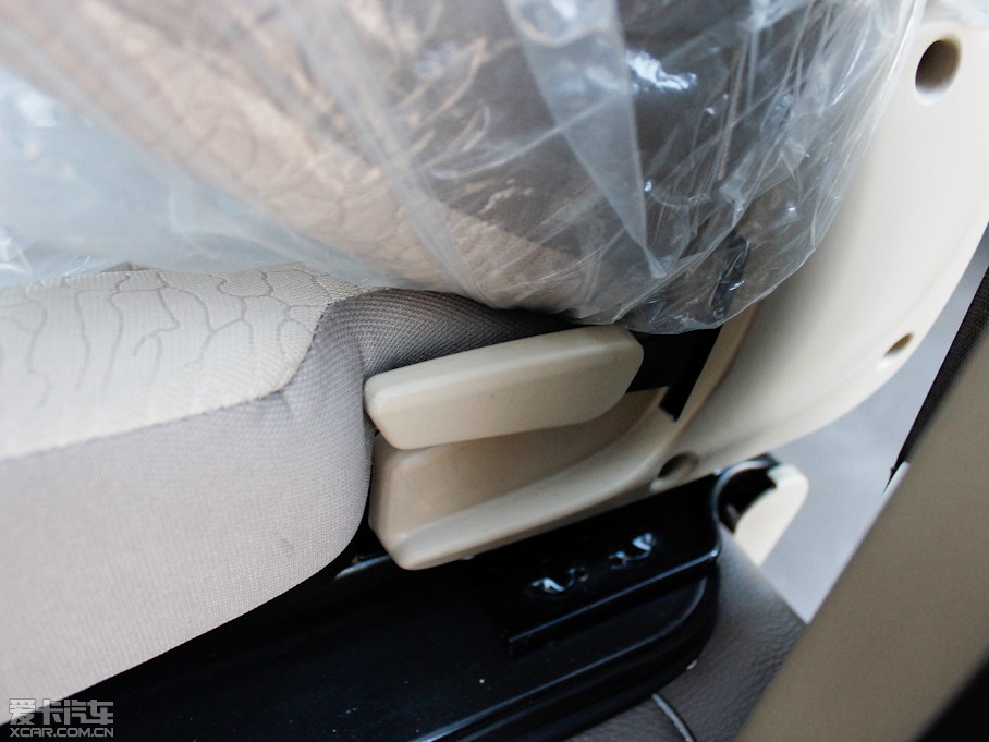 2012��LCV03 1.3L 7�����w���A��