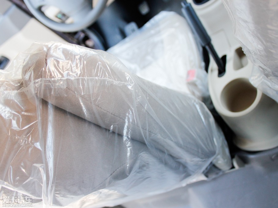 2012��LCV03 1.3L 7�����w���A��