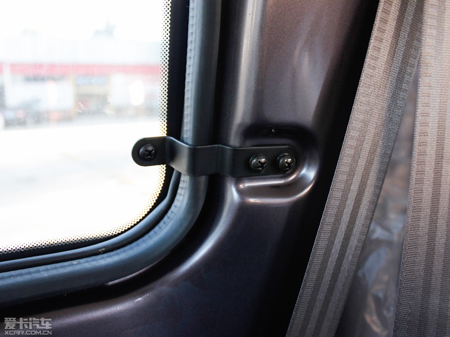 2012��LCV03 1.3L 7�����w���A��