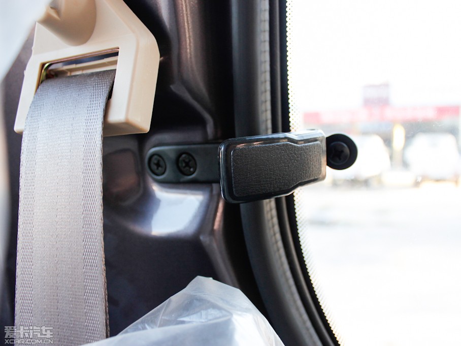 2012��LCV03 1.3L 7�����w���A��