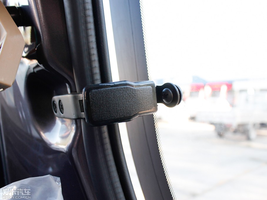 2012��L(f��ng)CV03 1.3L 7�����w���A��