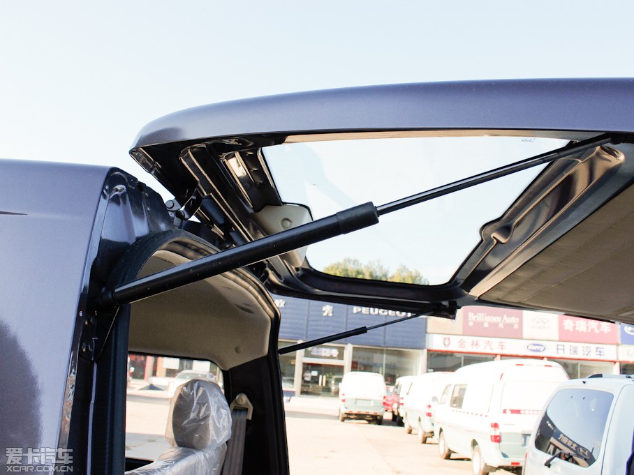 2012��L(f��ng)CV03 1.3L 7�����w���A��