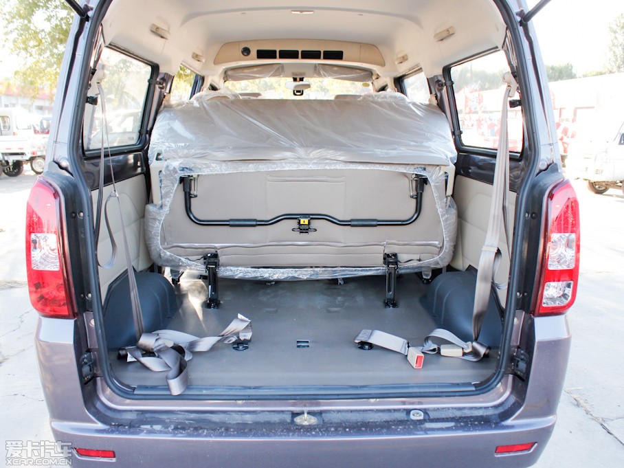 2012��LCV03 1.3L 7�����w���A��