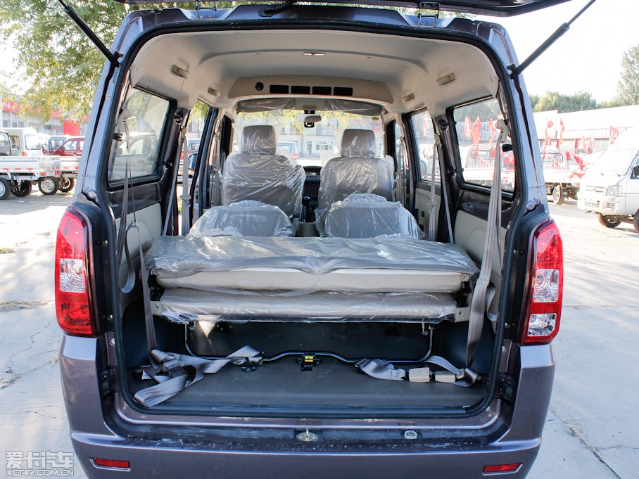 2012��LCV03 1.3L 7�����w���A��