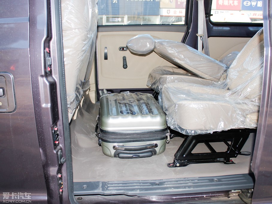 2012��LCV03 1.3L 7�����w���A��