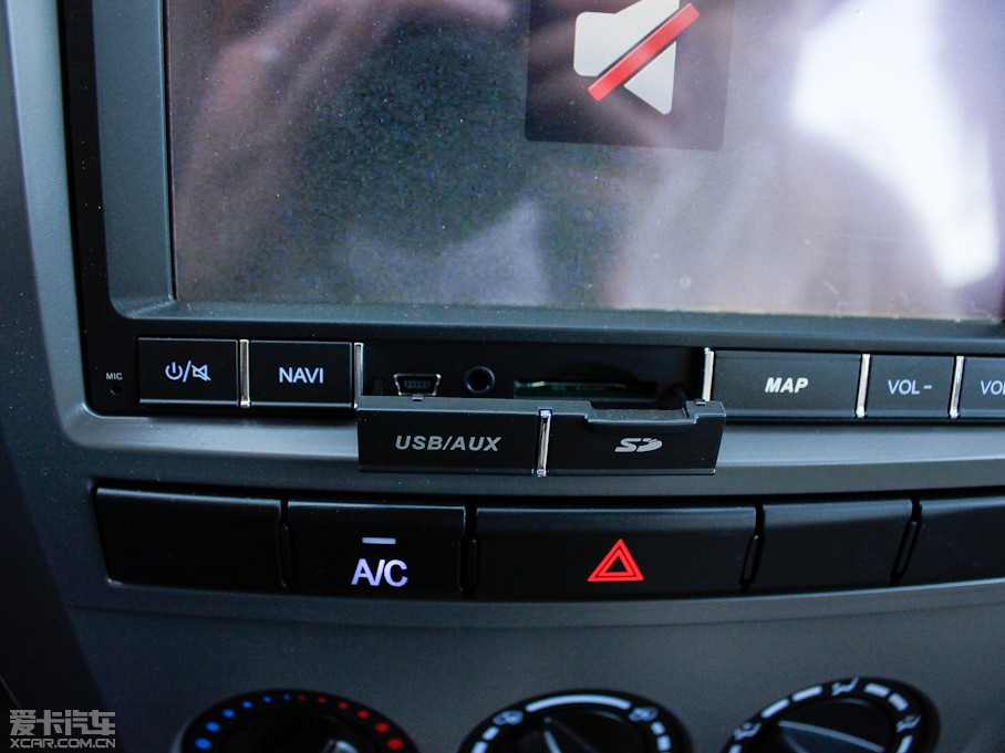 2012��LCV03 1.3L 7�����w���A��