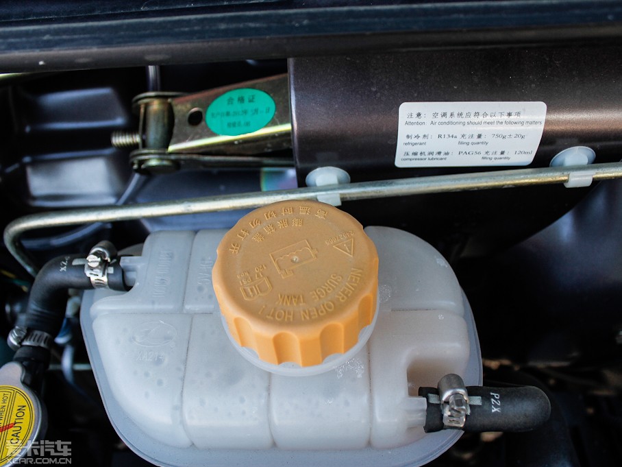 2012��LCV03 1.3L 7�����w���A��