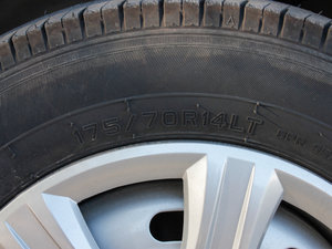 2012��1.3L 7�����w���A�� ݆̥�ߴ�