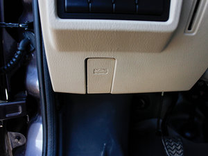 2012��1.3L 7�����w���A�� ���g����