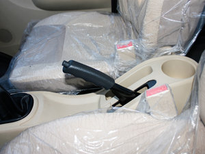 2012��1.3L 7�����w���A�� �v܇�Ƅ�(d��ng)��