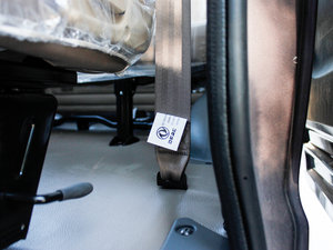 2012��1.3L 7�����w���A�� ���g����