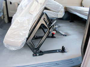 2012��1.3L 7�����w���A�� ���g����