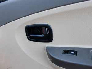 2012��1.3L 7�����w���A�� ���g����